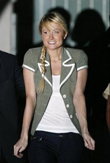 paris hilton out of jail