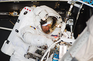 NASA Saves the Hubble���޹�����Զ��