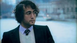 ��������ٯ��Sean Lennon�� Լ������ٯ�Ķ��ӣ��ǳ����һ�Ը���
